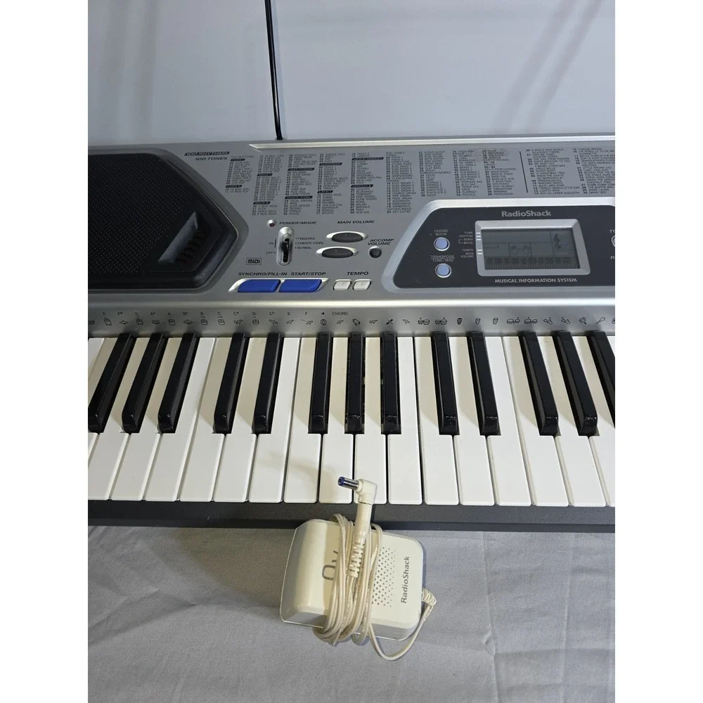 Radio Shack MD-982 61-Key Portable Electronic Keyboard & Power Suppy.